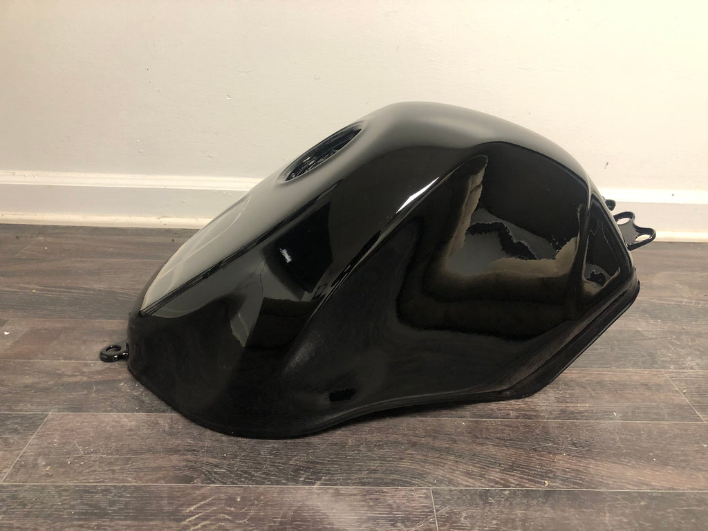 00-02 zx6r, 05-08 ZZR600 gas tank – Deucemoto