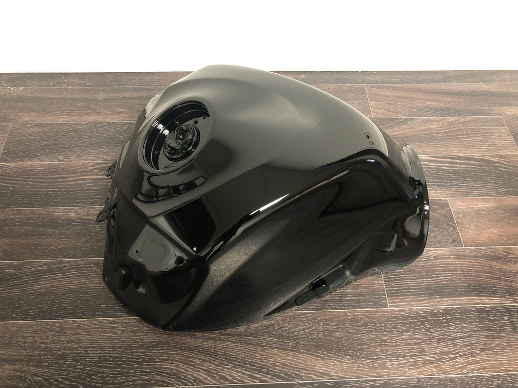 06-07 gsxr600/750 gas tank – Deucemoto