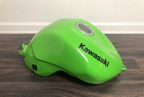 08-10 zx10 tank green with decals