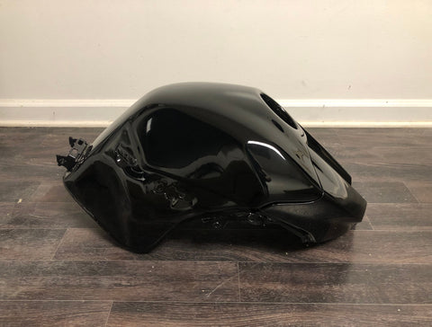 09-14 Yamaha R1 tank