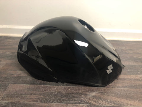 04-05 gsxr600/750 gas tank with decals