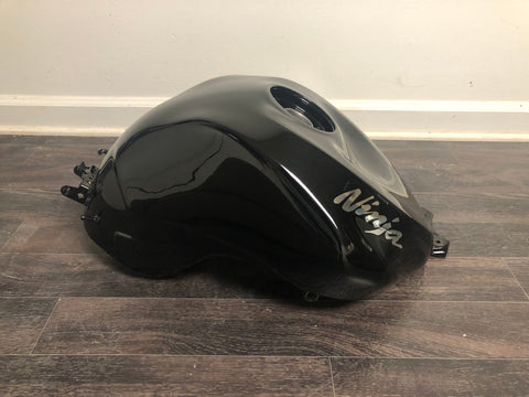 13-24 Ninja Kawasaki zx6r gas tank with decals