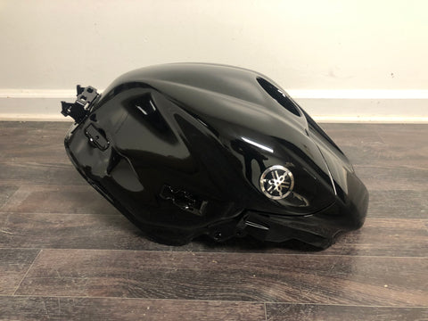 06-07 Yamaha R6 tank with symbols